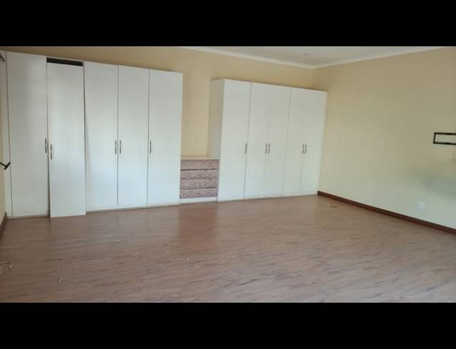 3 BEDROOM PROPERTY TO RENT IN KENSINGTON